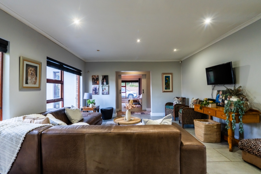 4 Bedroom Property for Sale in Aurora Western Cape